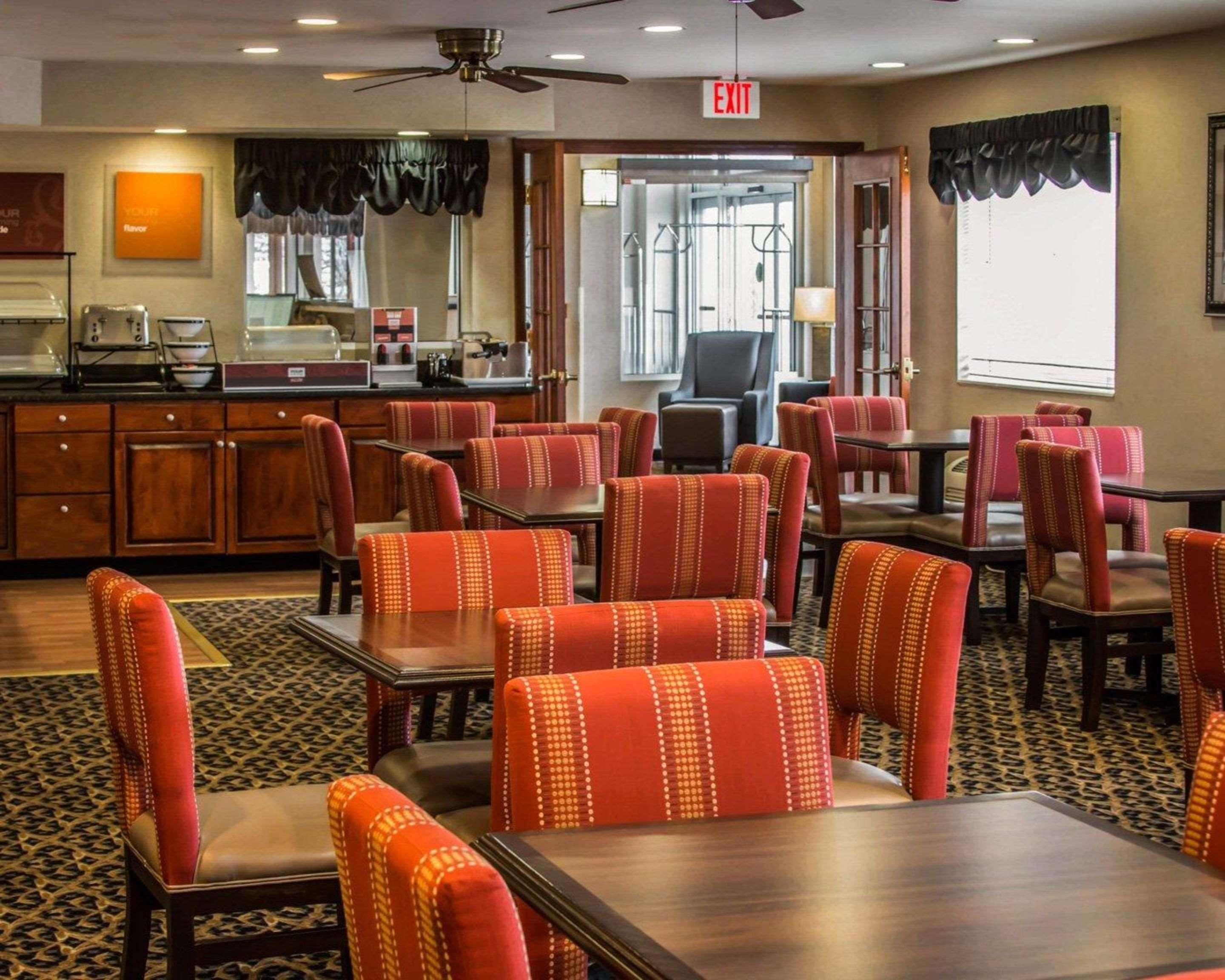 Comfort Inn & Suites Dimondale - Lansing Kültér fotó