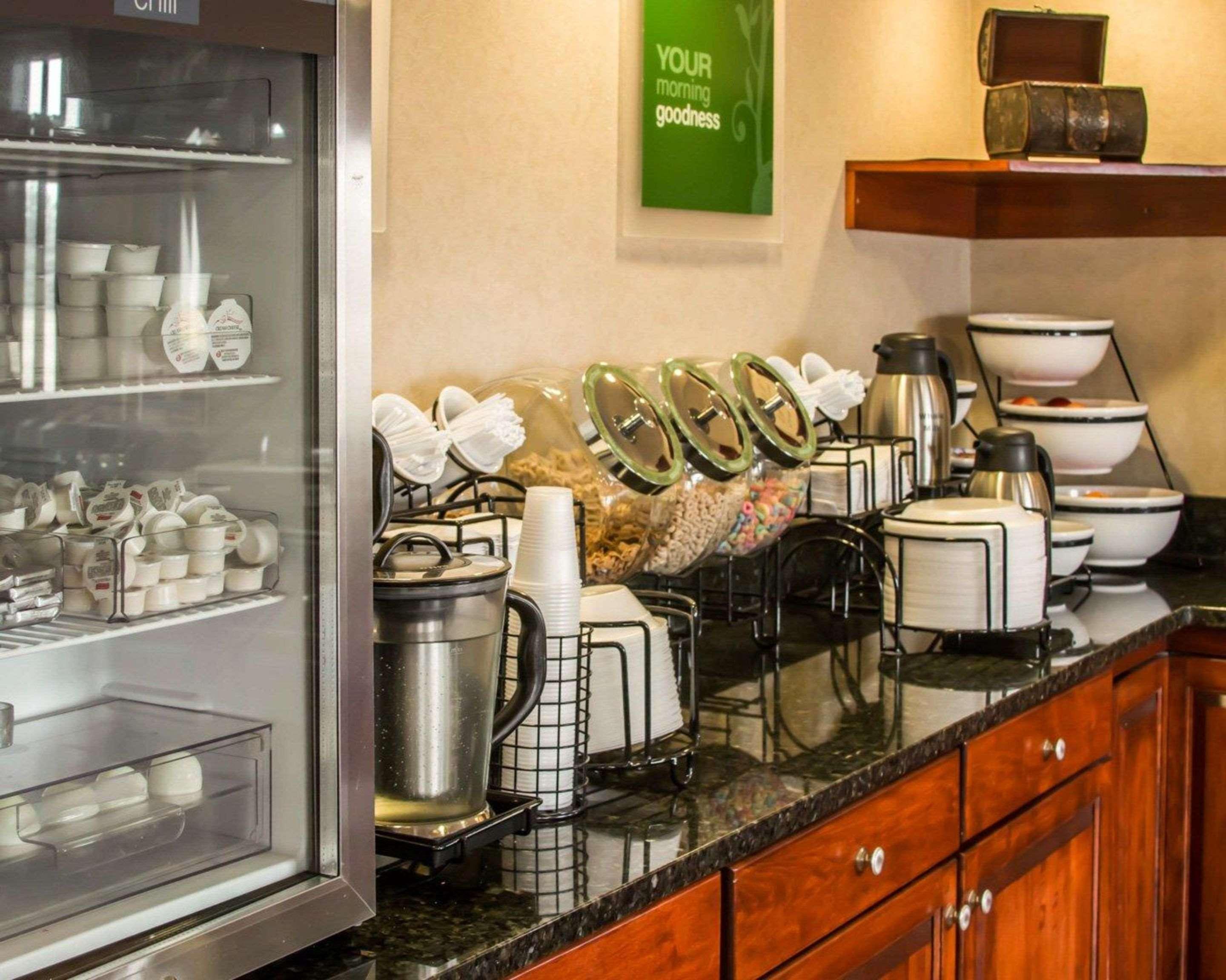 Comfort Inn & Suites Dimondale - Lansing Kültér fotó