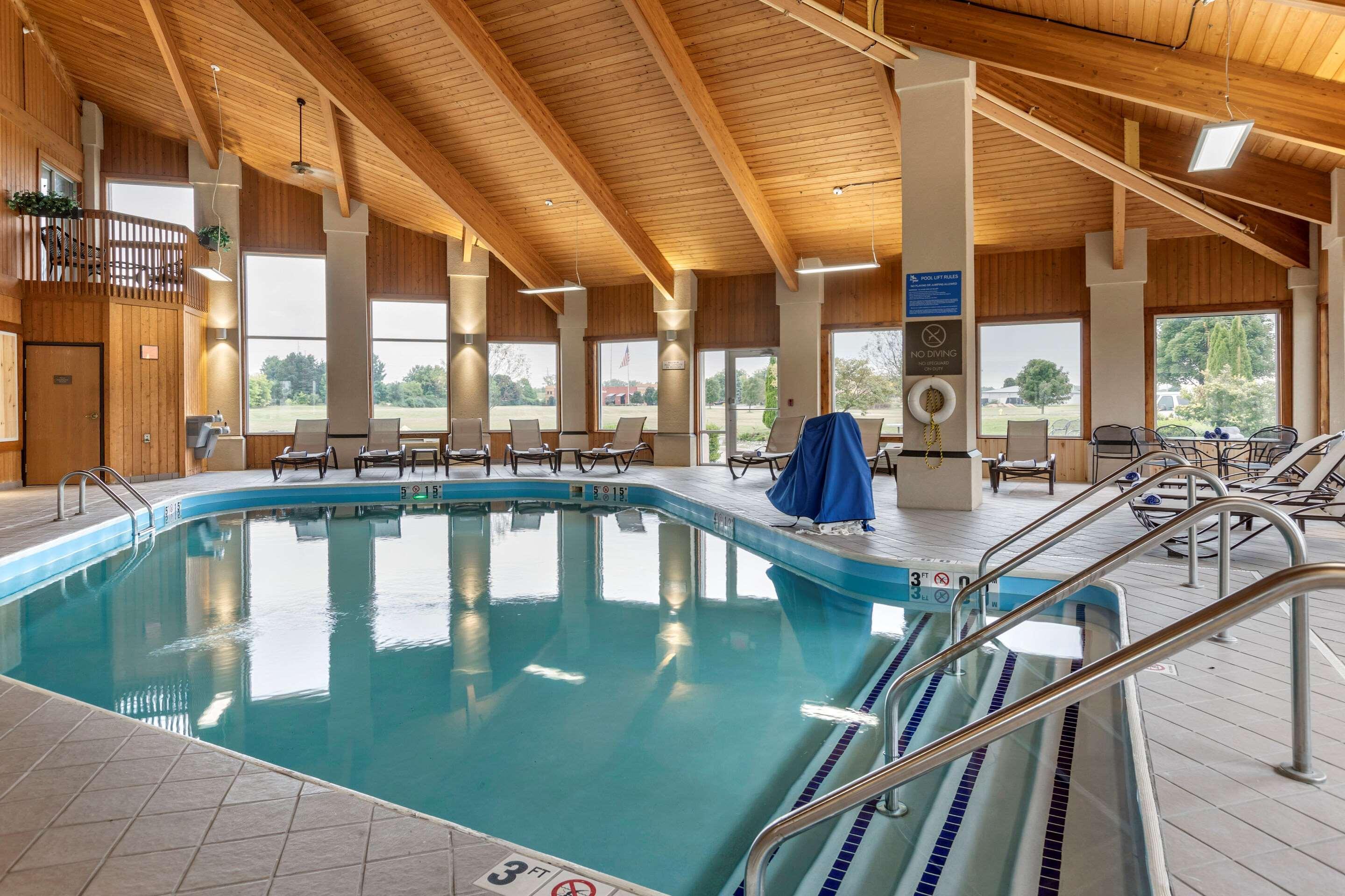 Comfort Inn & Suites Dimondale - Lansing Kültér fotó