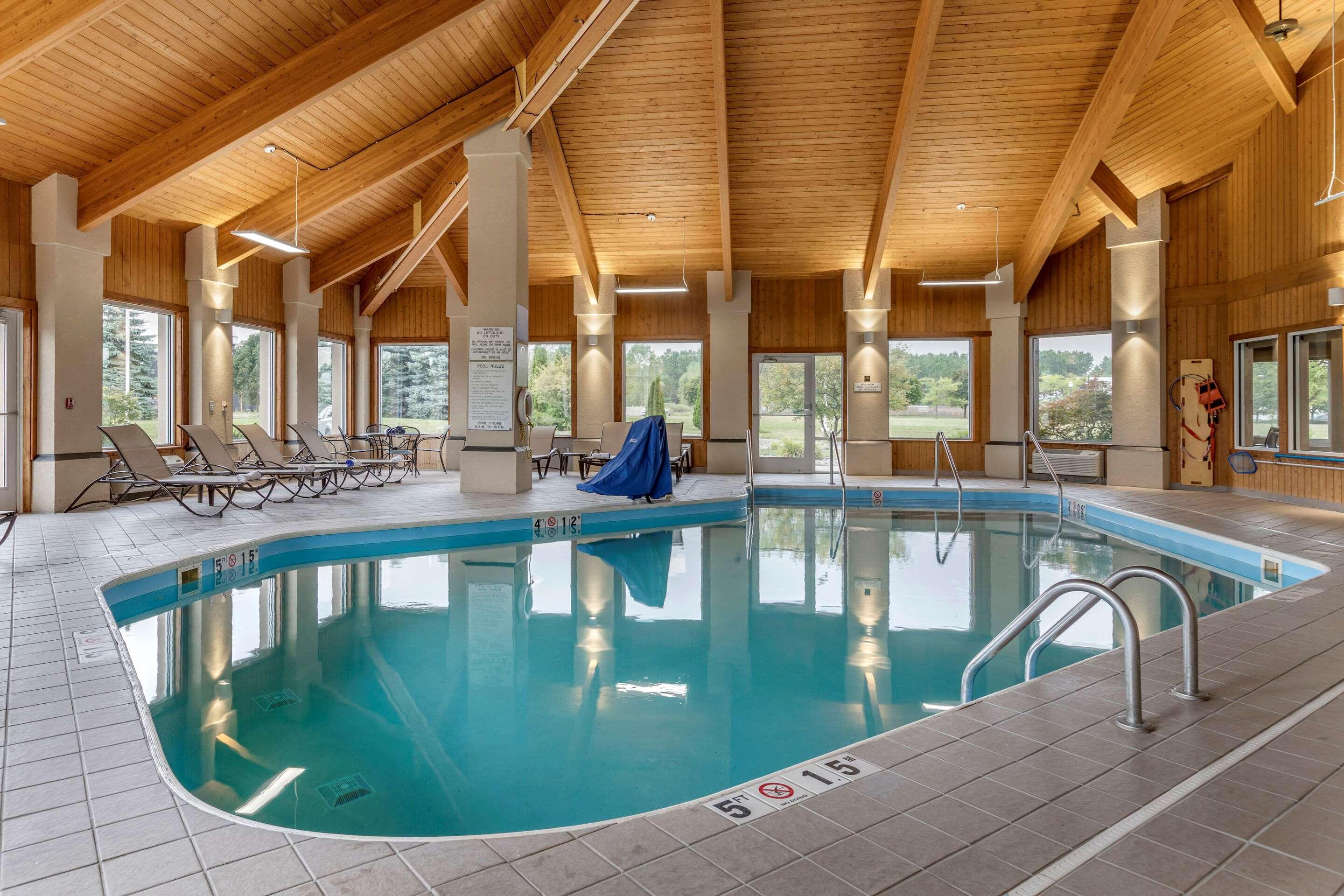 Comfort Inn & Suites Dimondale - Lansing Kültér fotó